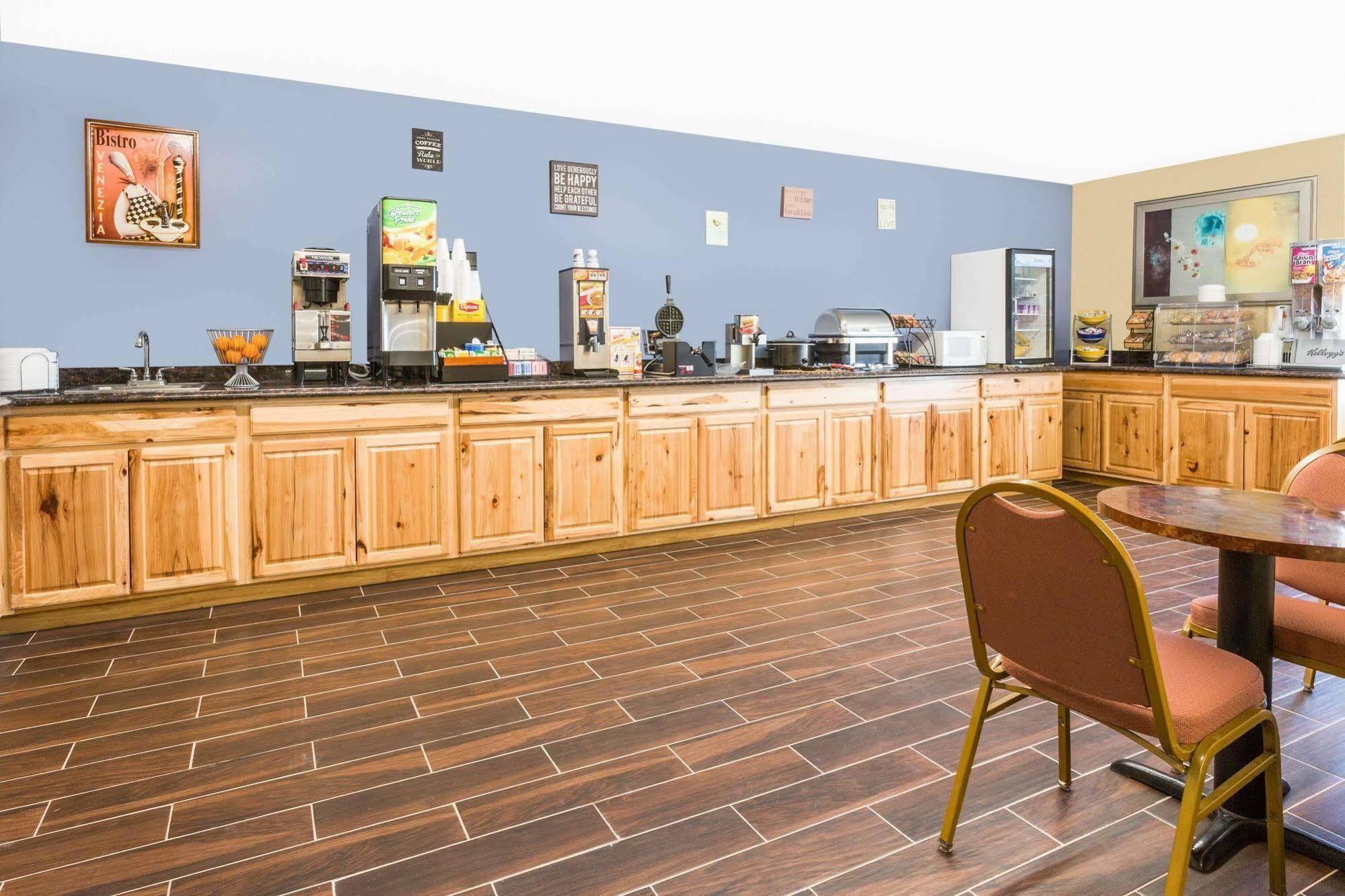 Scottsbluff Inn Ngoại thất bức ảnh