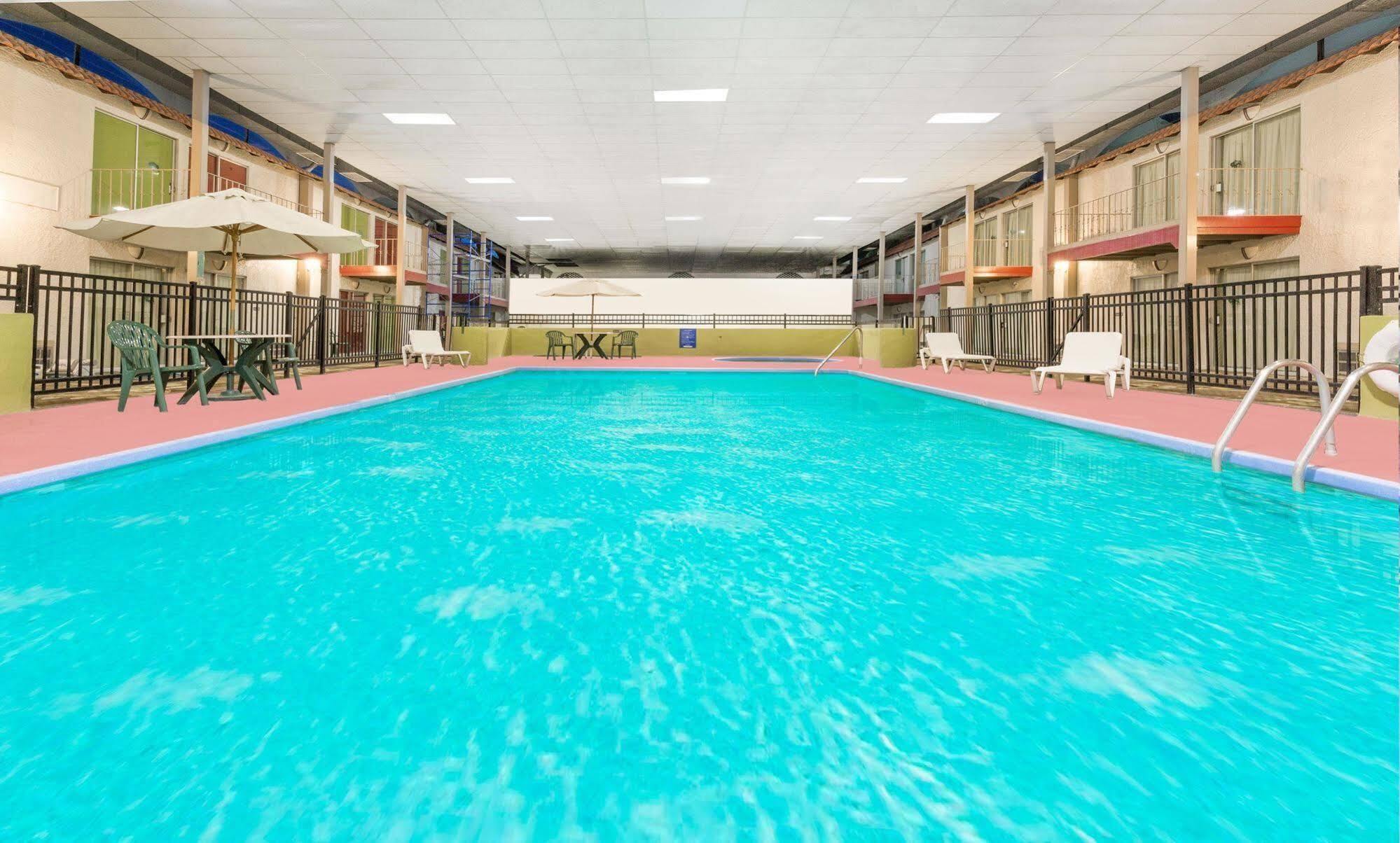 Scottsbluff Inn Ngoại thất bức ảnh